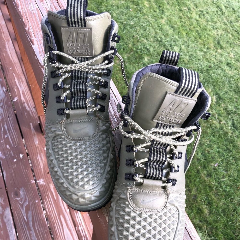 Nike DuckBoot